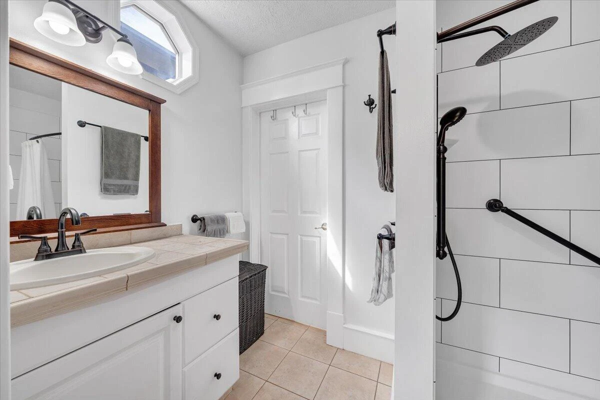 2115 Memorial AVE SW - Photo 20