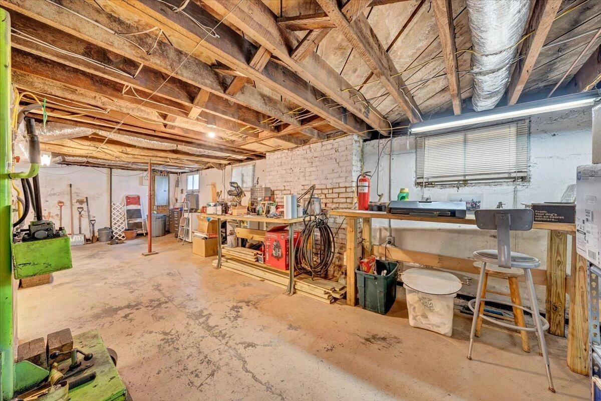 2115 Memorial AVE SW - Photo 31