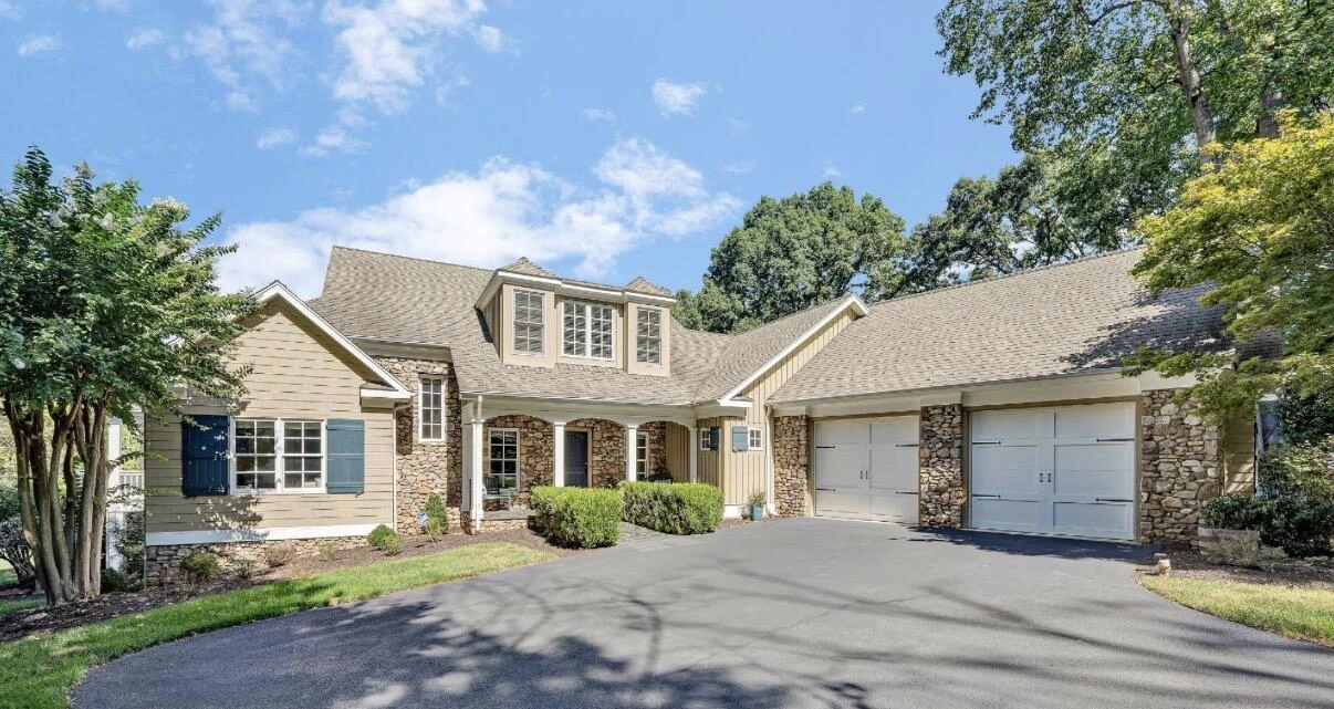 76 Lake Front CIR