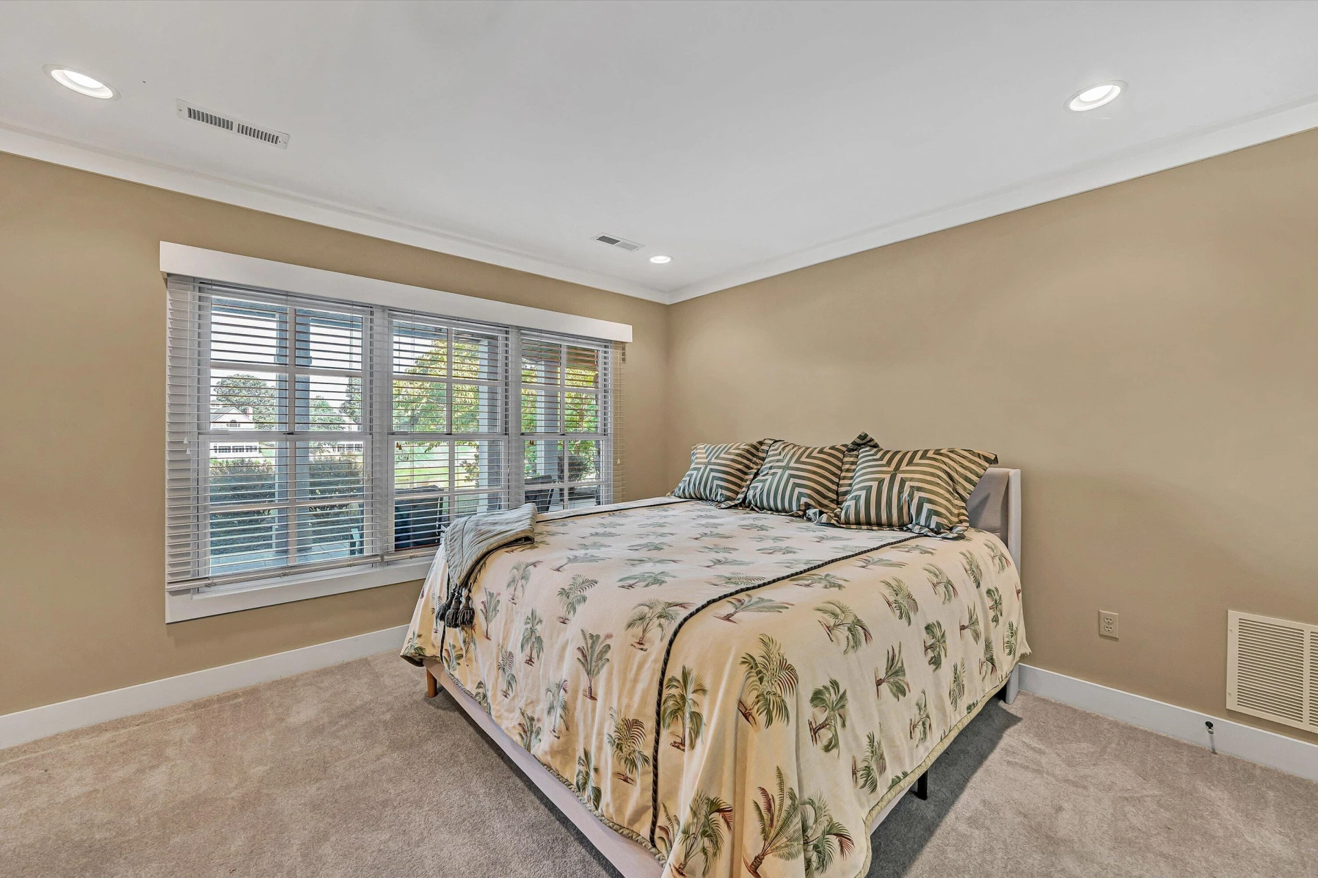 76 Lake Front CIR - Photo 45
