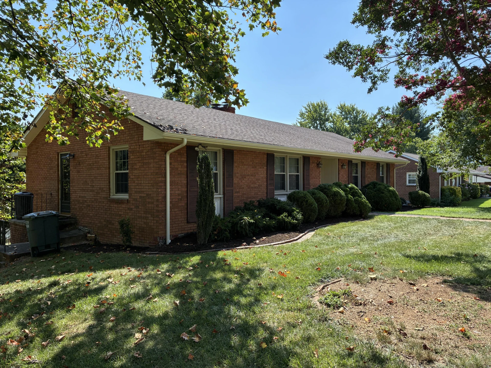 446 Howard DR - Photo 3