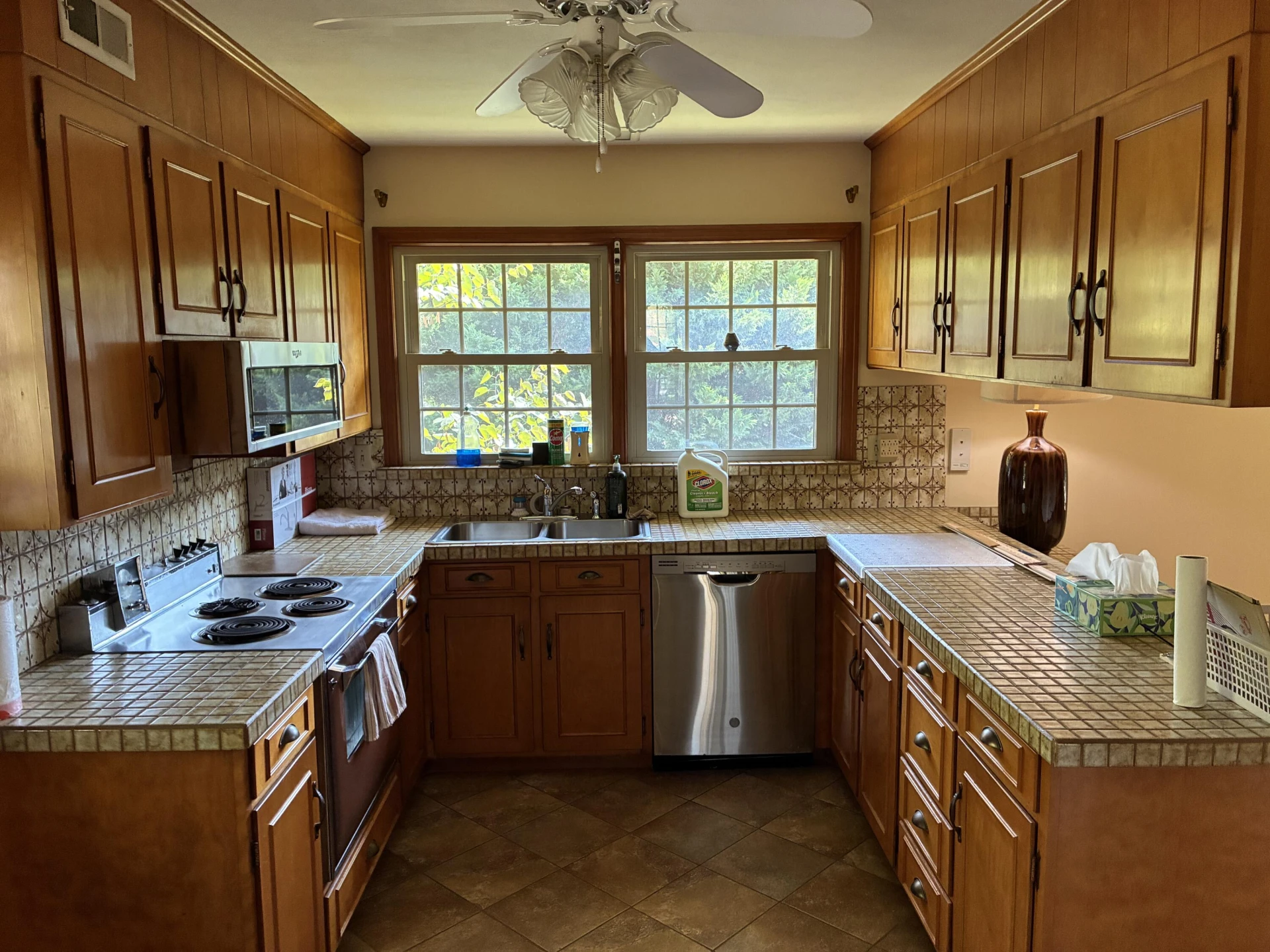446 Howard DR - Photo 8