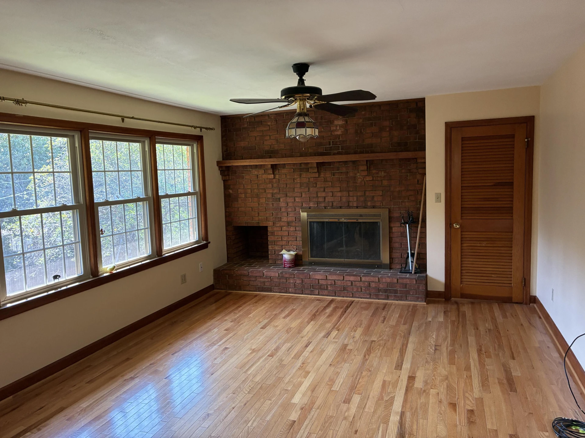 446 Howard DR - Photo 10
