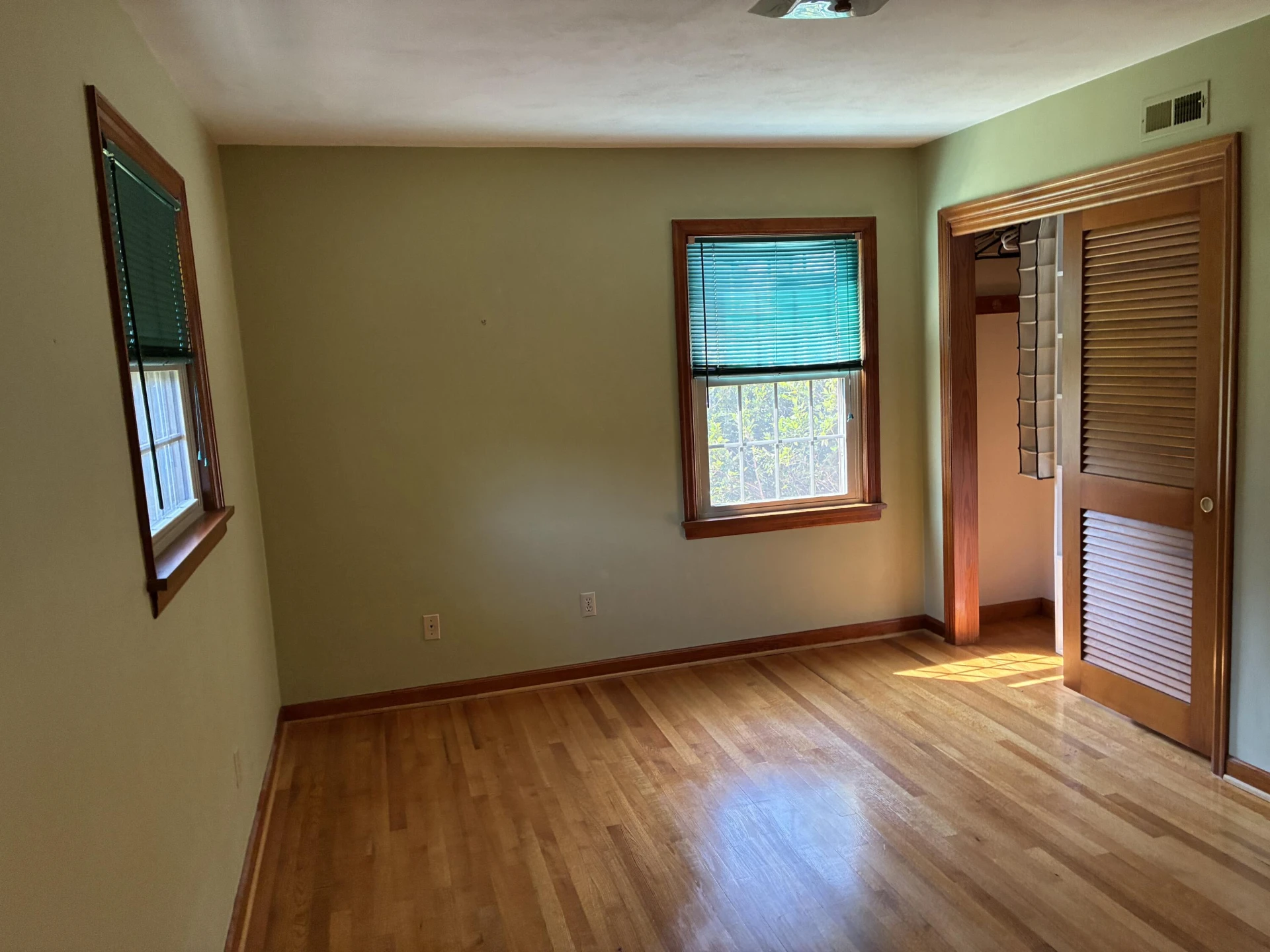 446 Howard DR - Photo 14