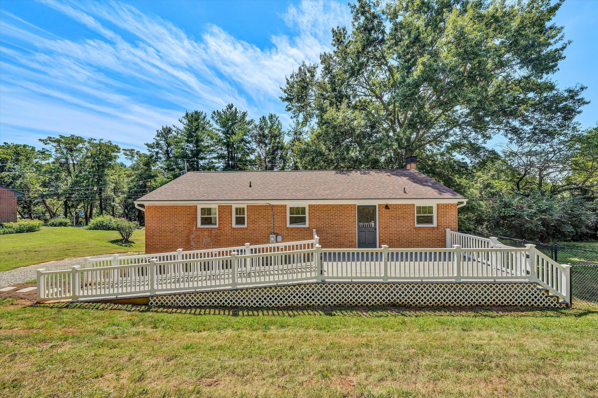 371 LITTLE MOUNTAIN DR - Photo 23