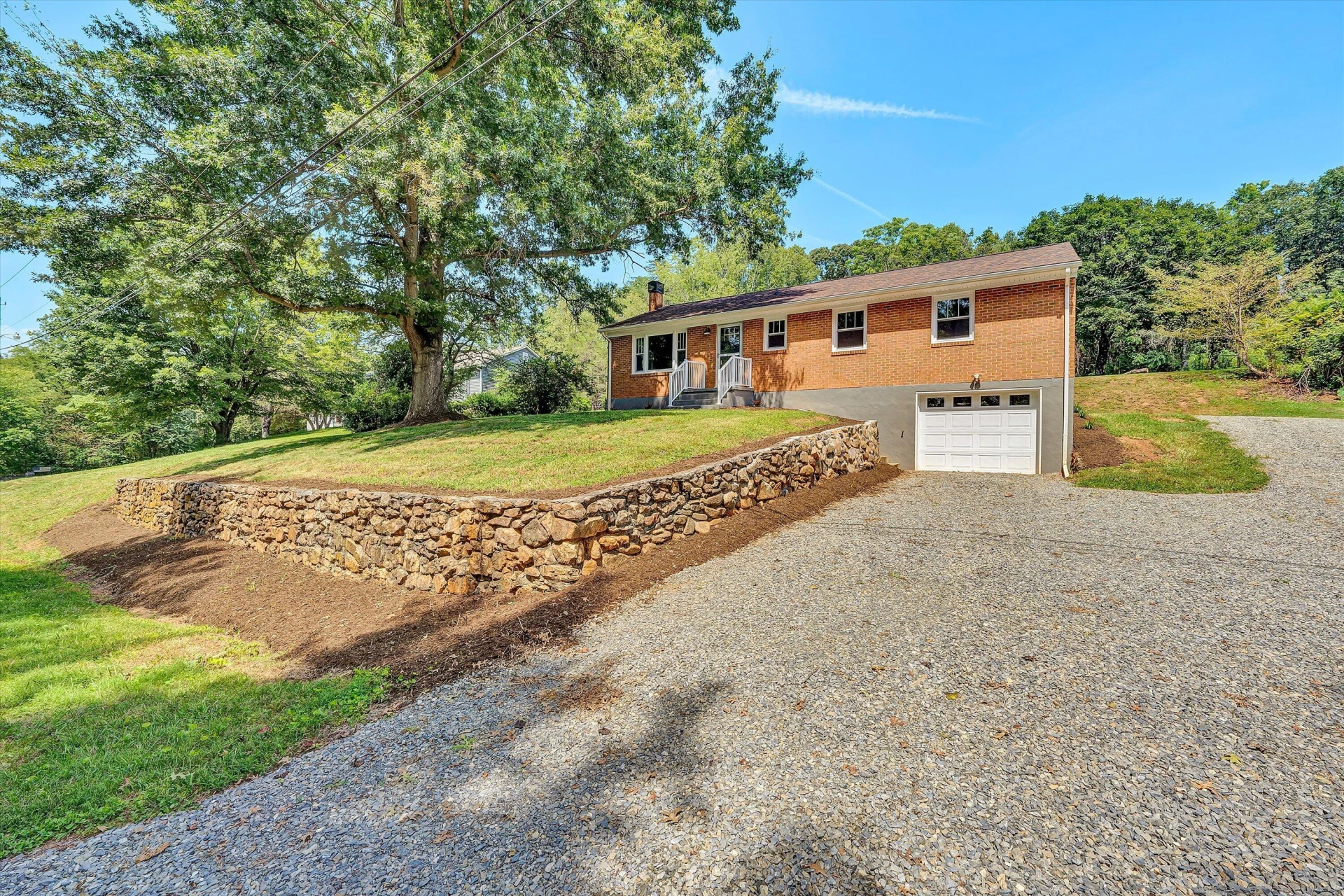 371 LITTLE MOUNTAIN DR - Photo 28