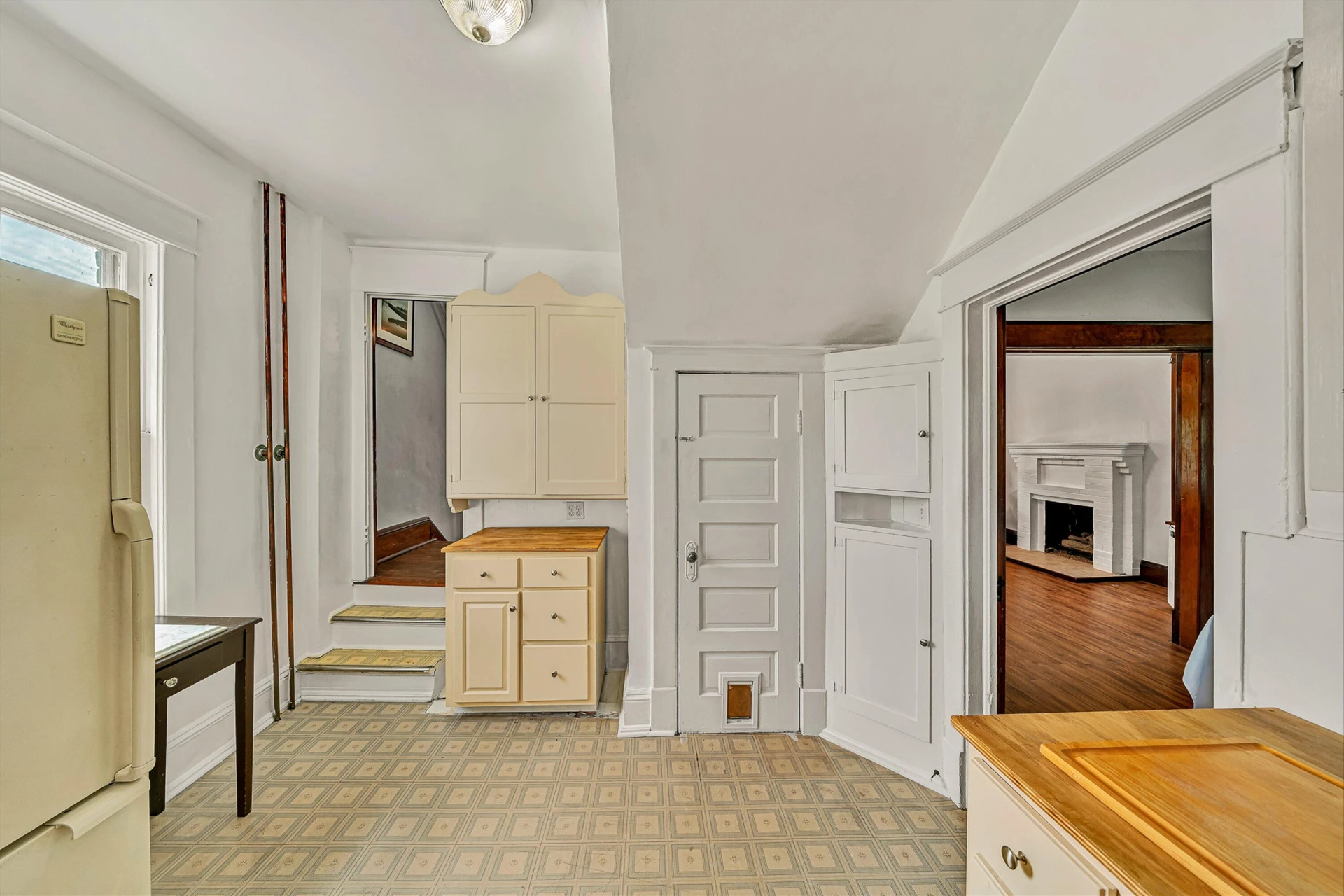 1702 Clinton AVE SE - Photo 11