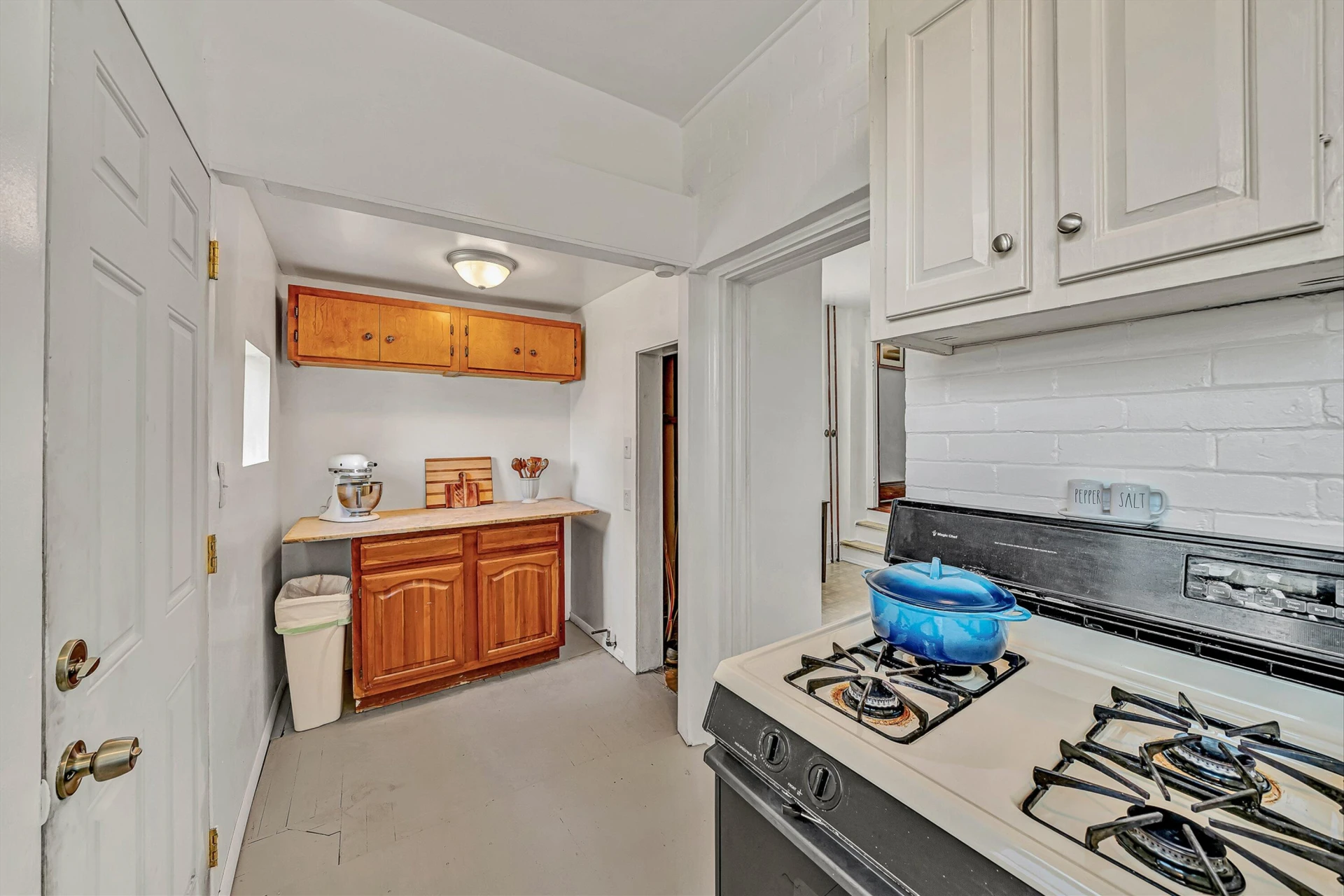 1702 Clinton AVE SE - Photo 12