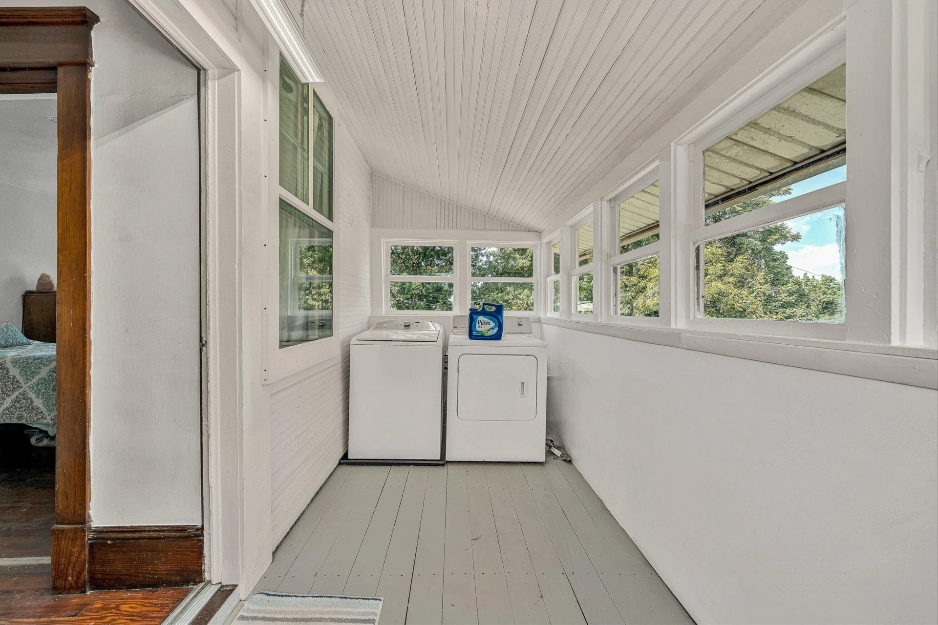 1702 Clinton AVE SE - Photo 19