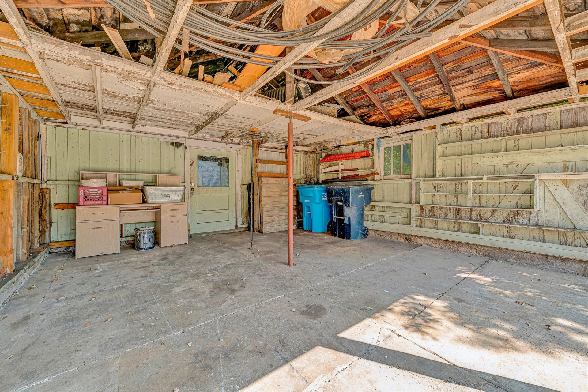 1702 Clinton AVE SE - Photo 24