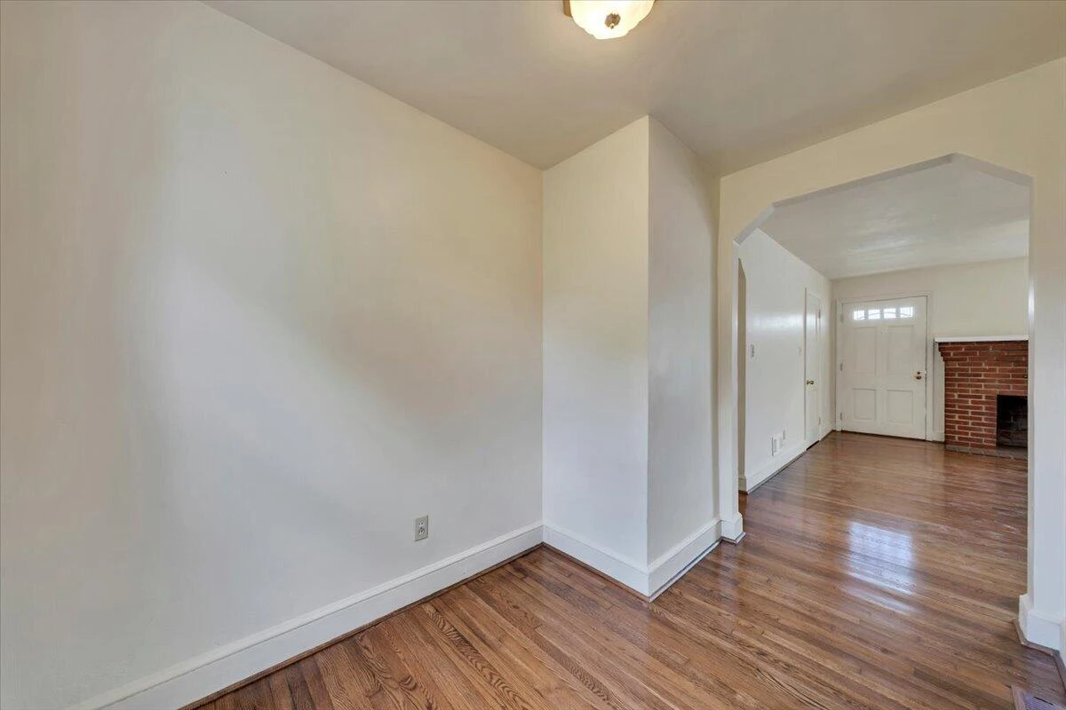4332 Tennessee AVE NW - Photo 11