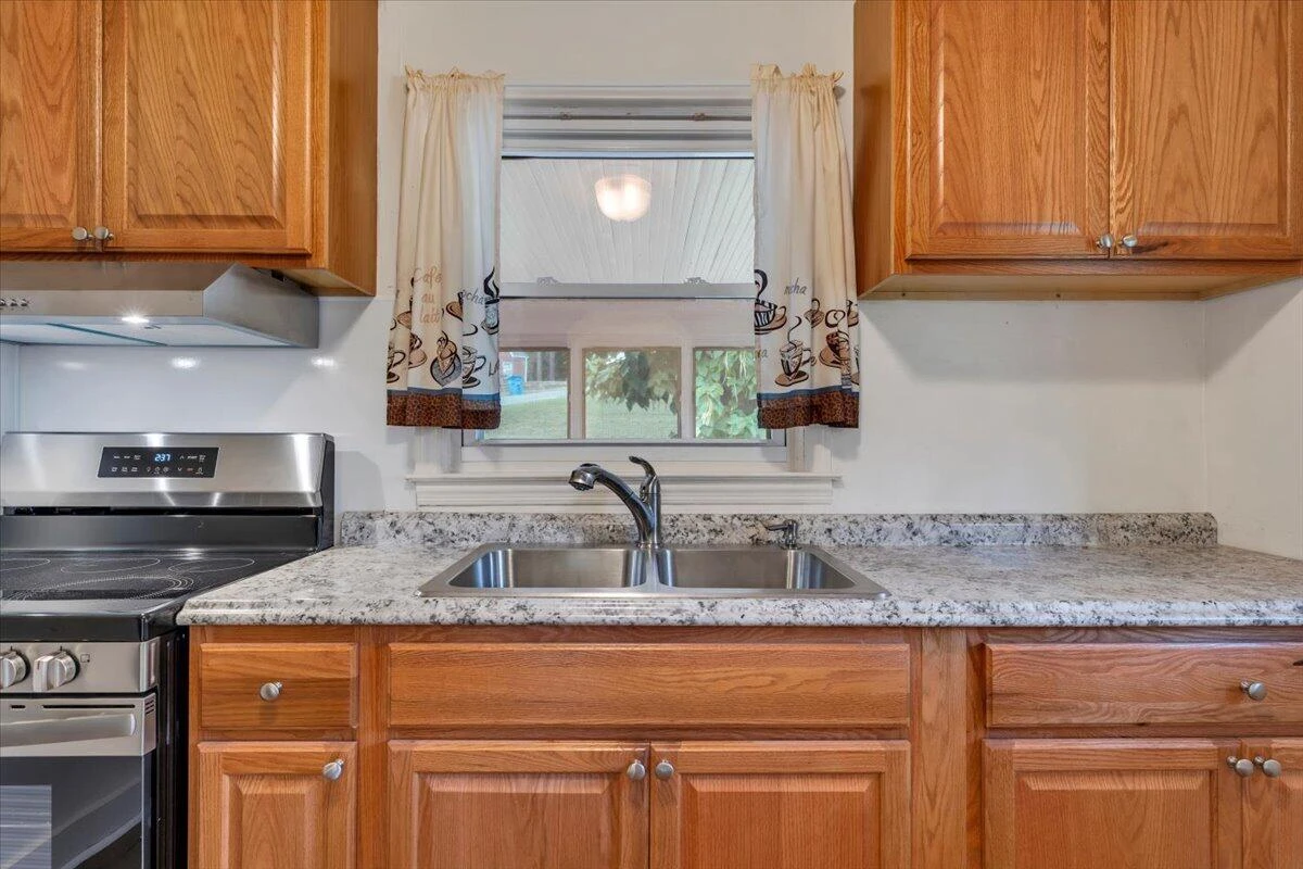 4332 Tennessee AVE NW - Photo 15