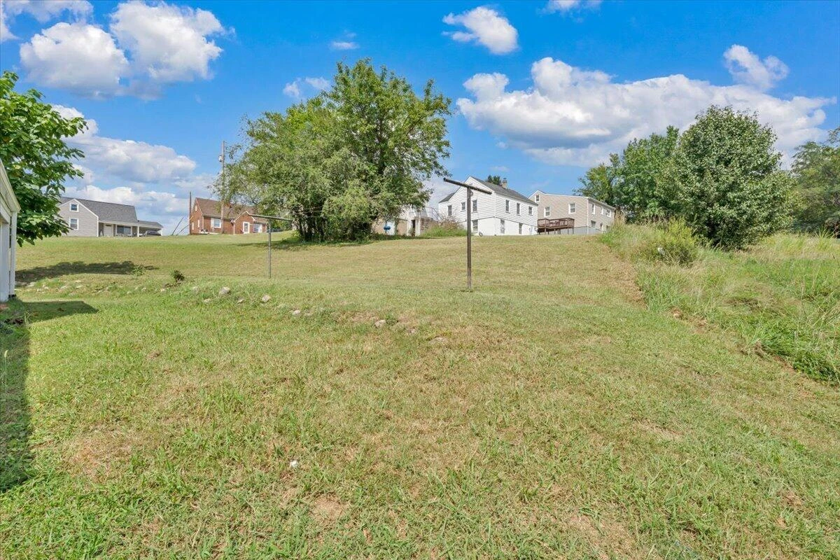 4332 Tennessee AVE NW - Photo 33