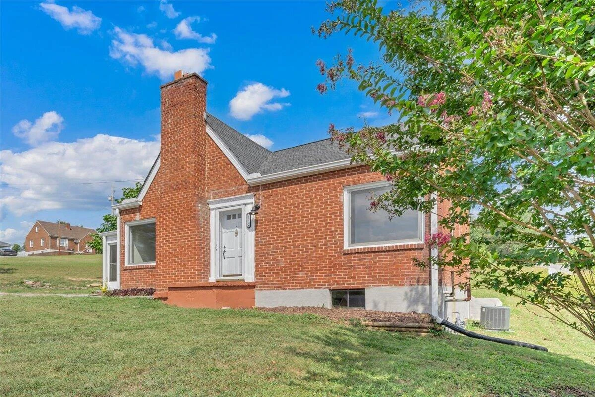 4332 Tennessee AVE NW - Photo 42