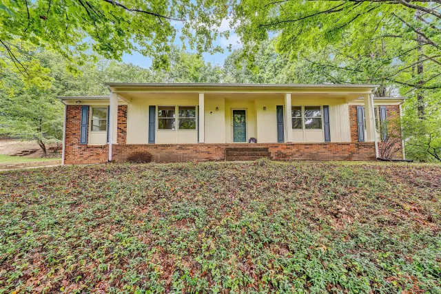 3401 Kenwick TRL