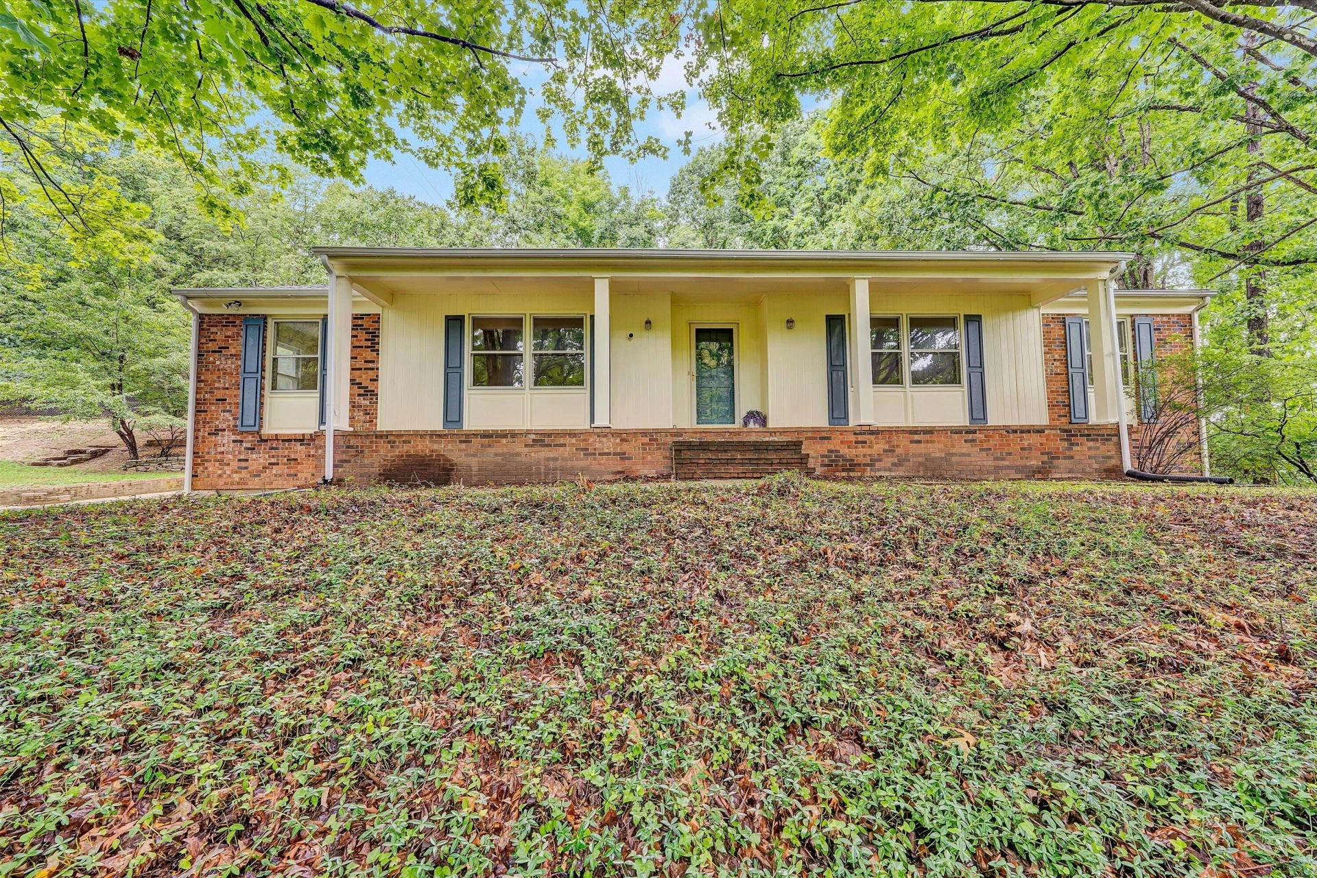 3401 Kenwick TRL