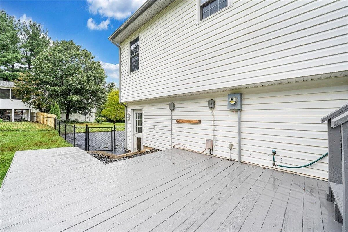 2111 Mill LN - Photo 17