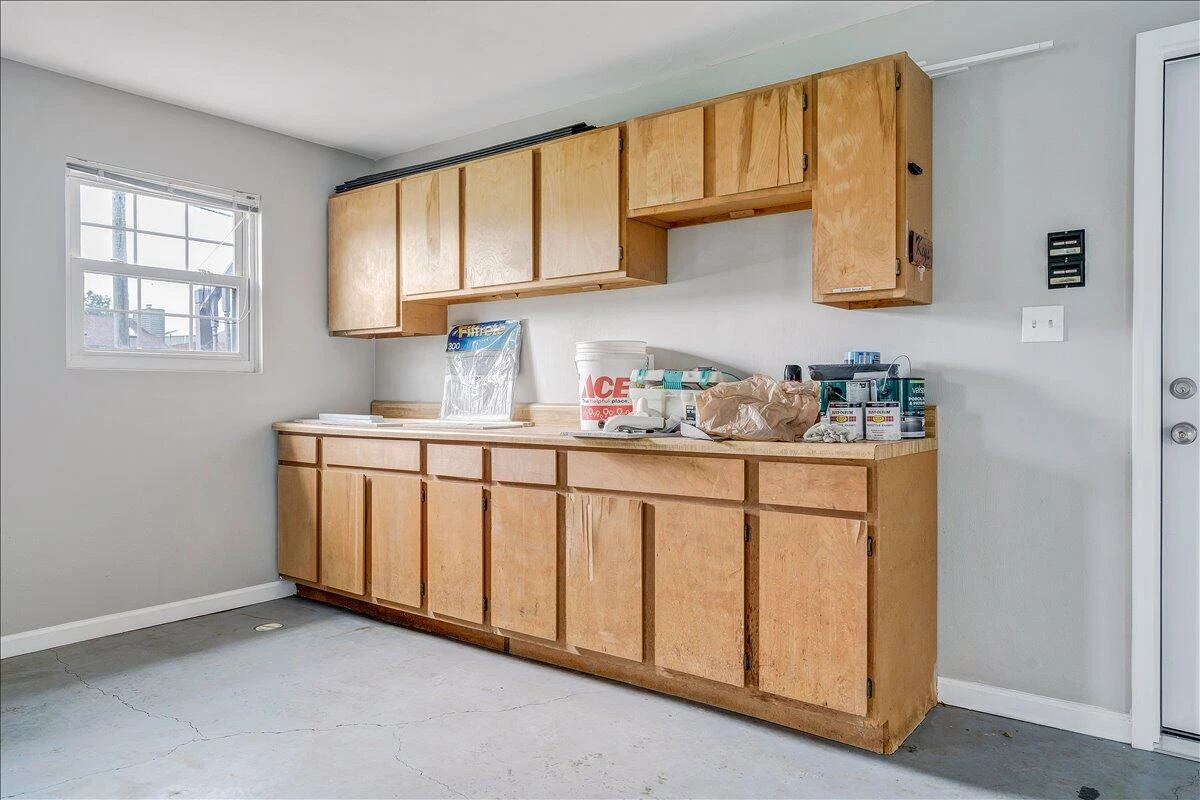 2111 Mill LN - Photo 48