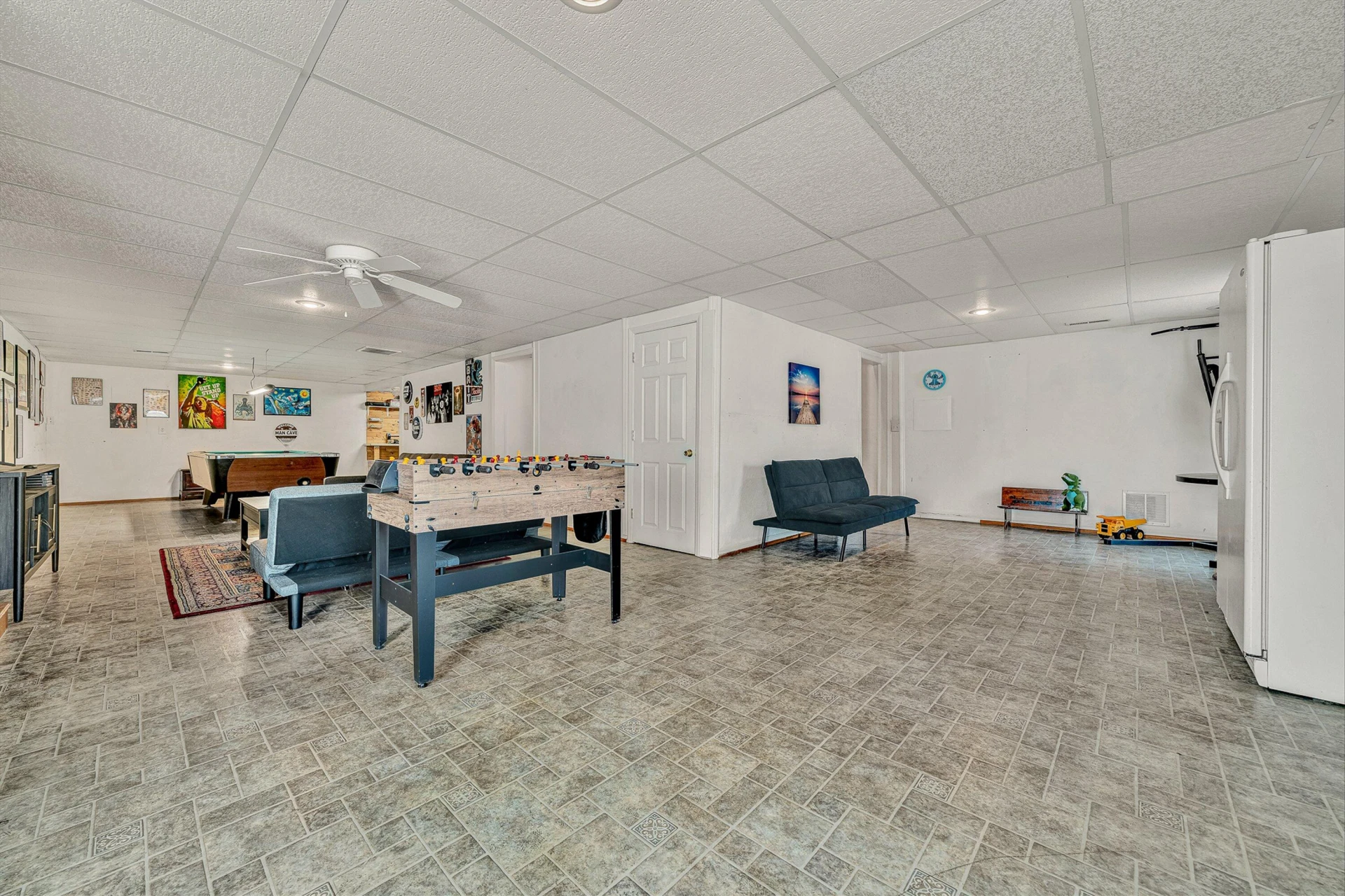 905 Stokes DR - Photo 23