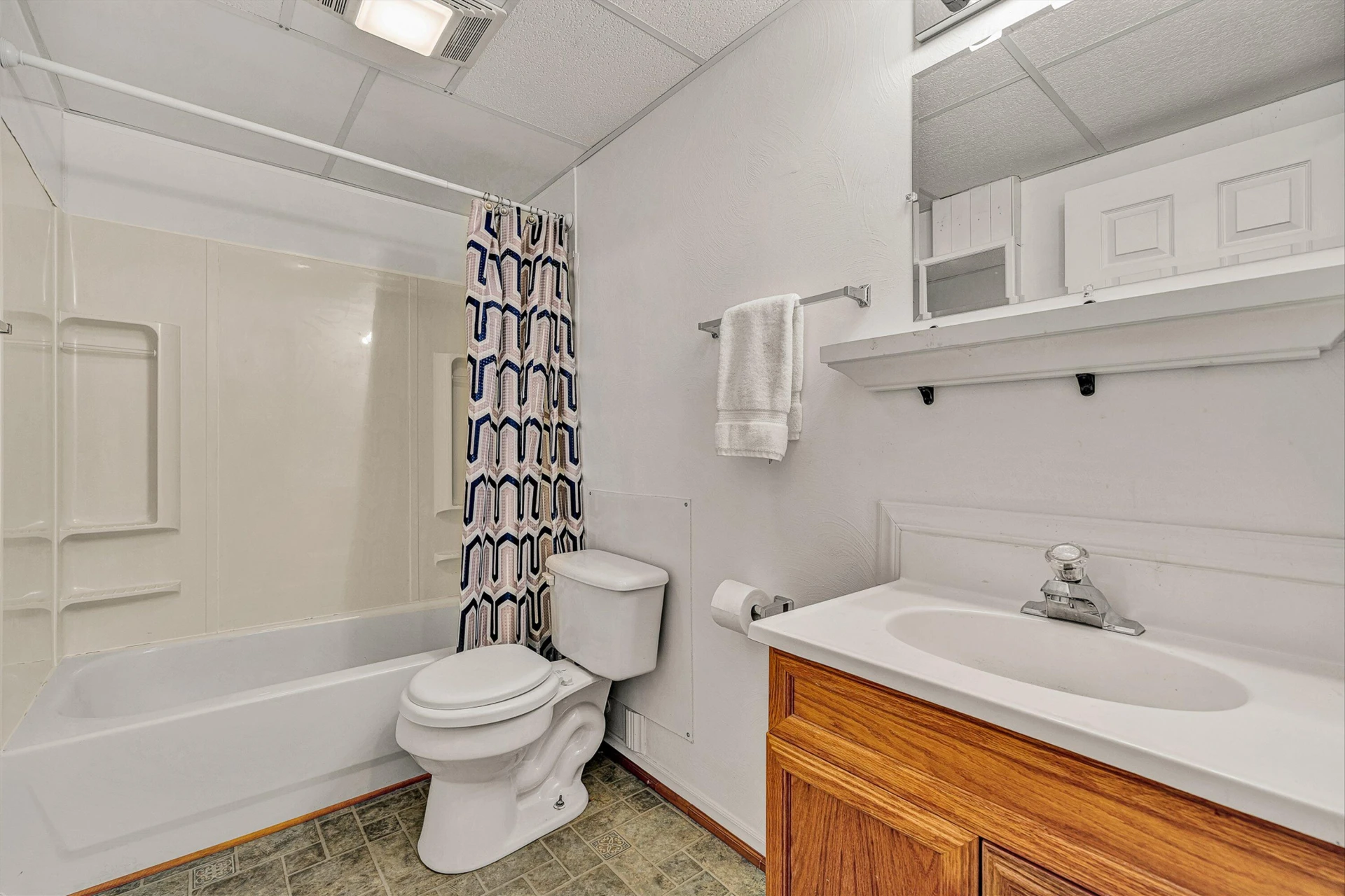 905 Stokes DR - Photo 29