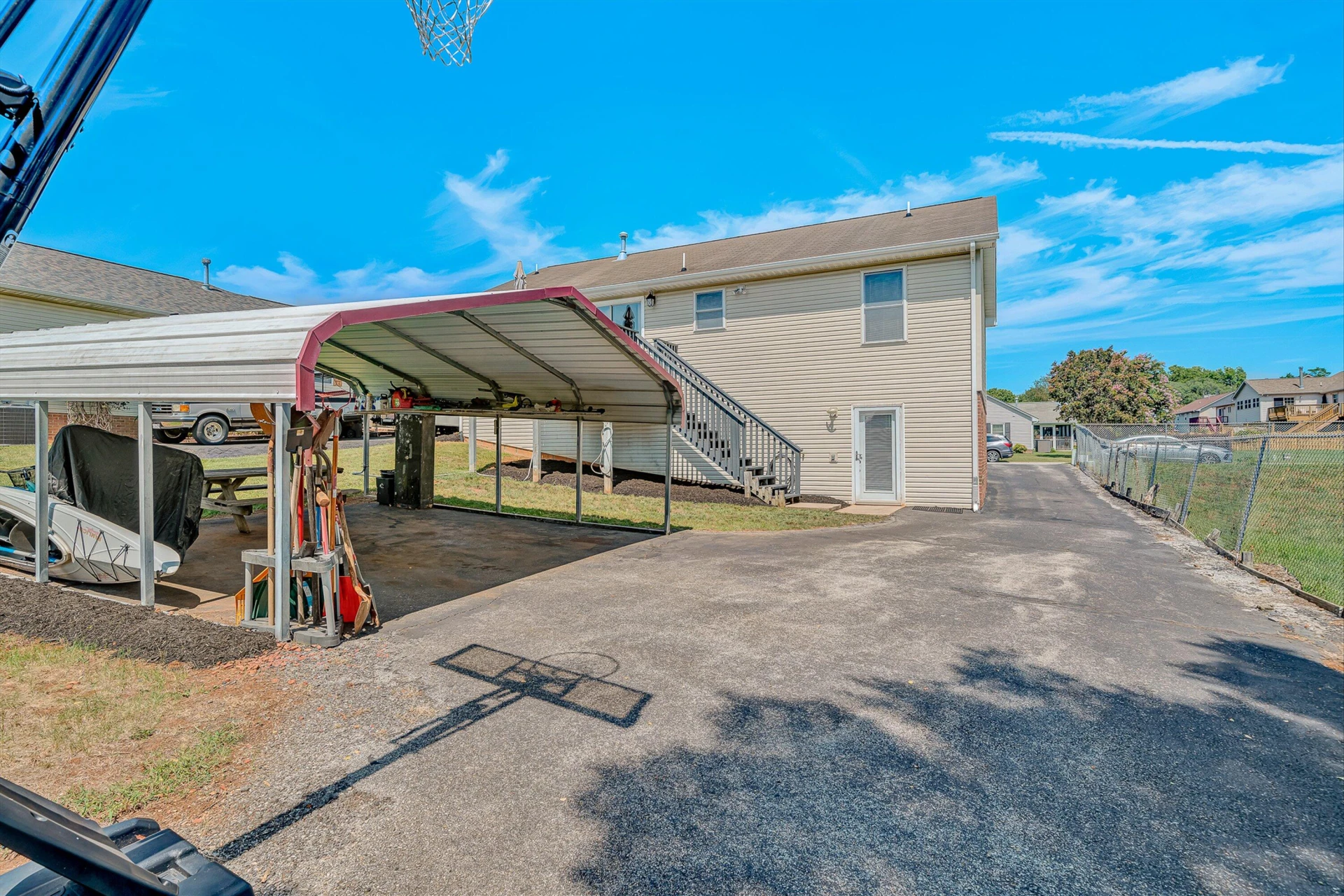 905 Stokes DR - Photo 33