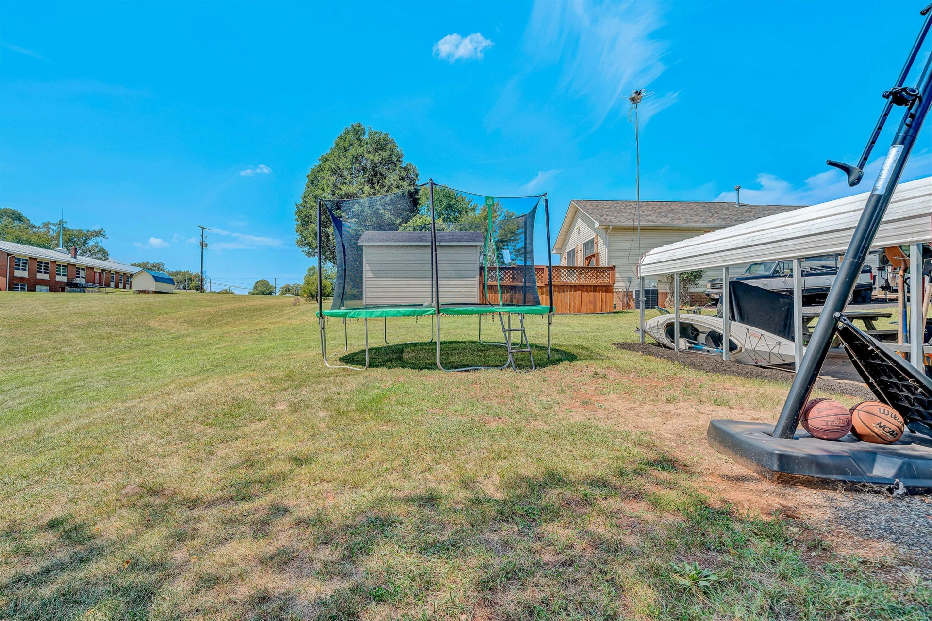 905 Stokes DR - Photo 34