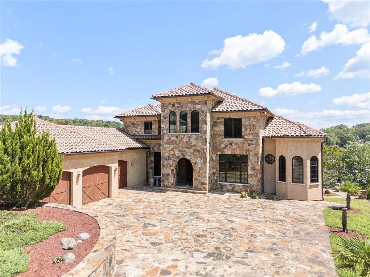 331 Blue Heron DR - Photo 3