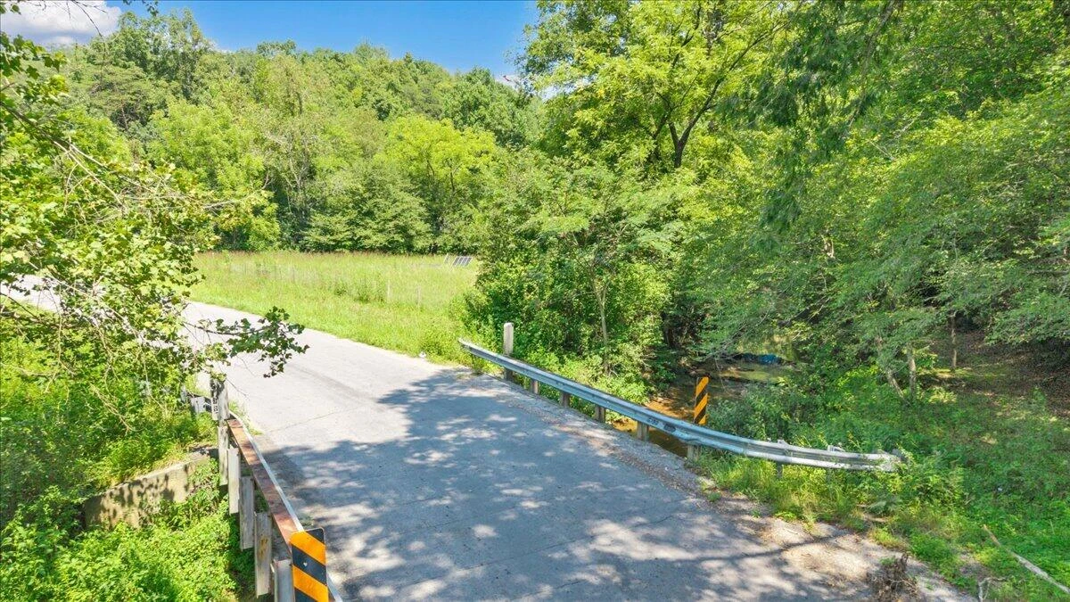 0 Crestview DR - Photo 23