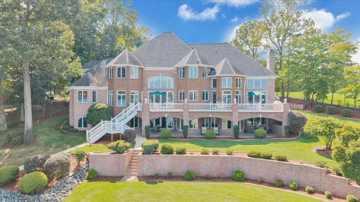 500 Oak Point DR - Photo 2