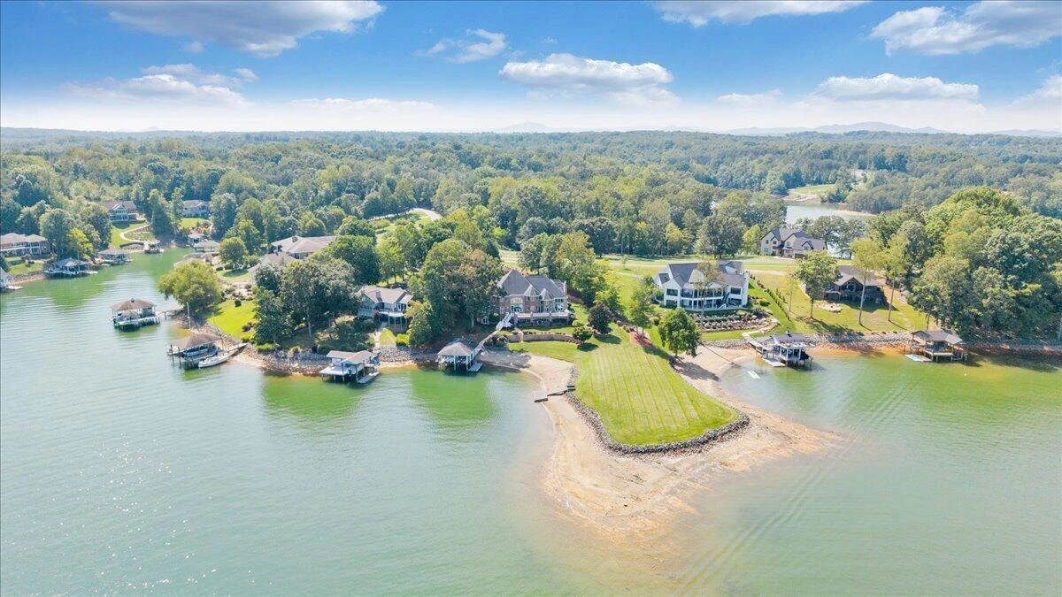 500 Oak Point DR - Photo 3