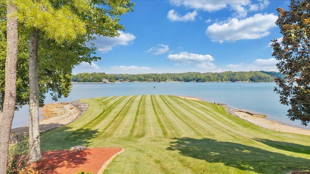 500 Oak Point DR - Photo 4