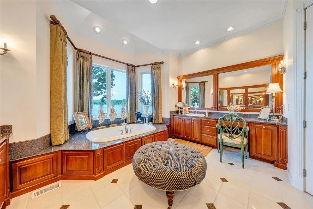 500 Oak Point DR - Photo 49