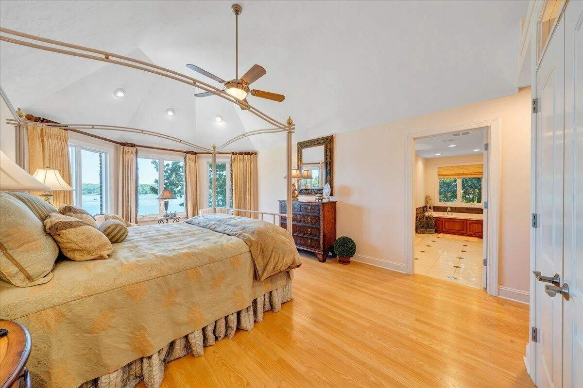 500 Oak Point DR - Photo 55