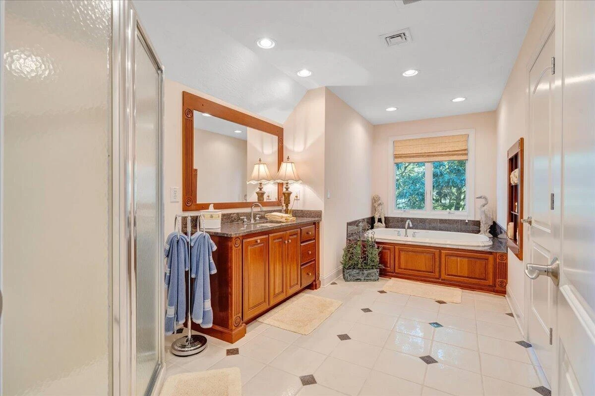500 Oak Point DR - Photo 57