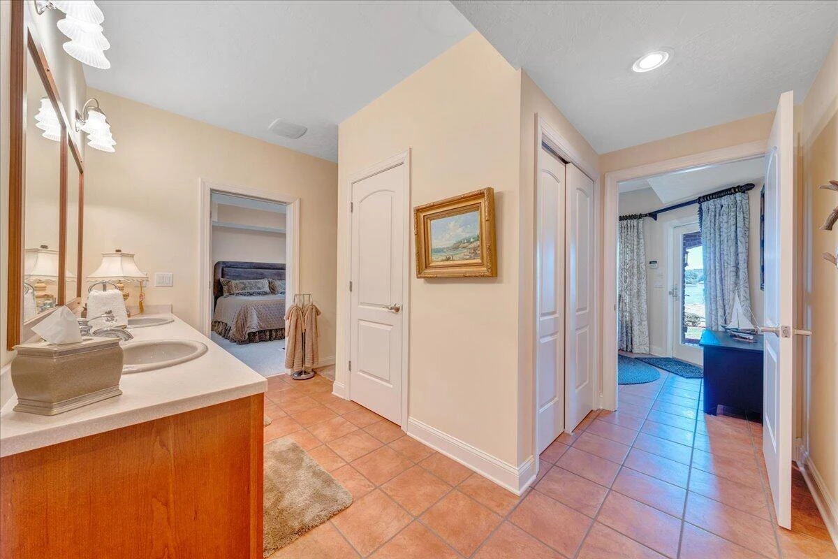 500 Oak Point DR - Photo 74