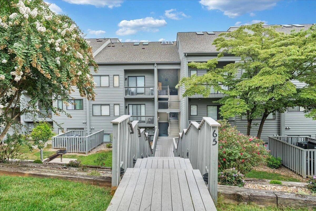 65 Woodbridge CIR #1111 - Photo 6