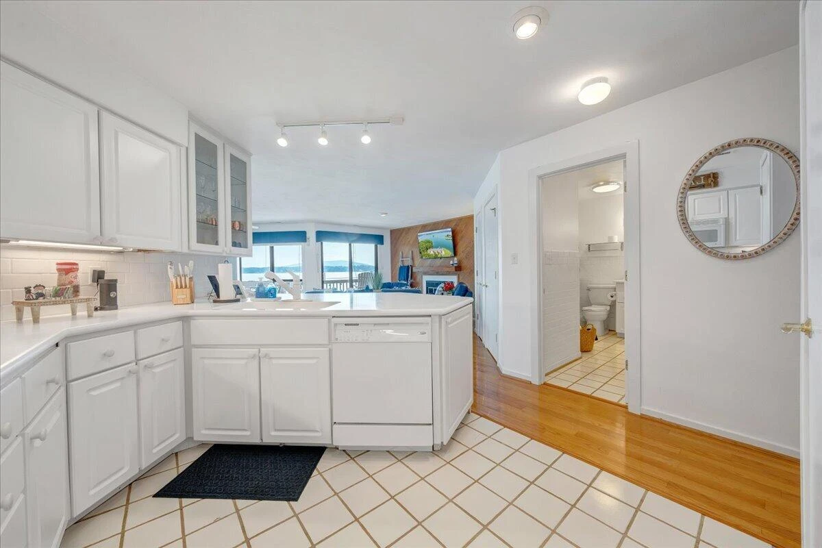 65 Woodbridge CIR #1111 - Photo 22