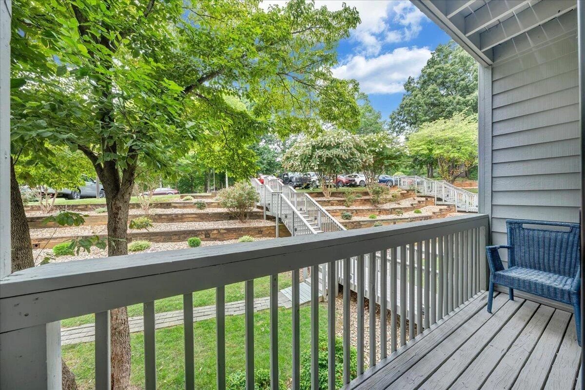65 Woodbridge CIR #1111 - Photo 32
