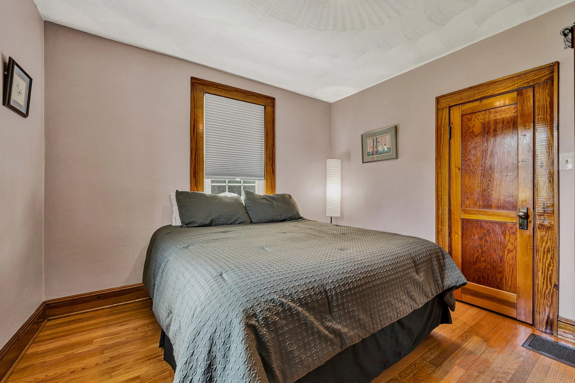 424 Goodwin AVE - Photo 16