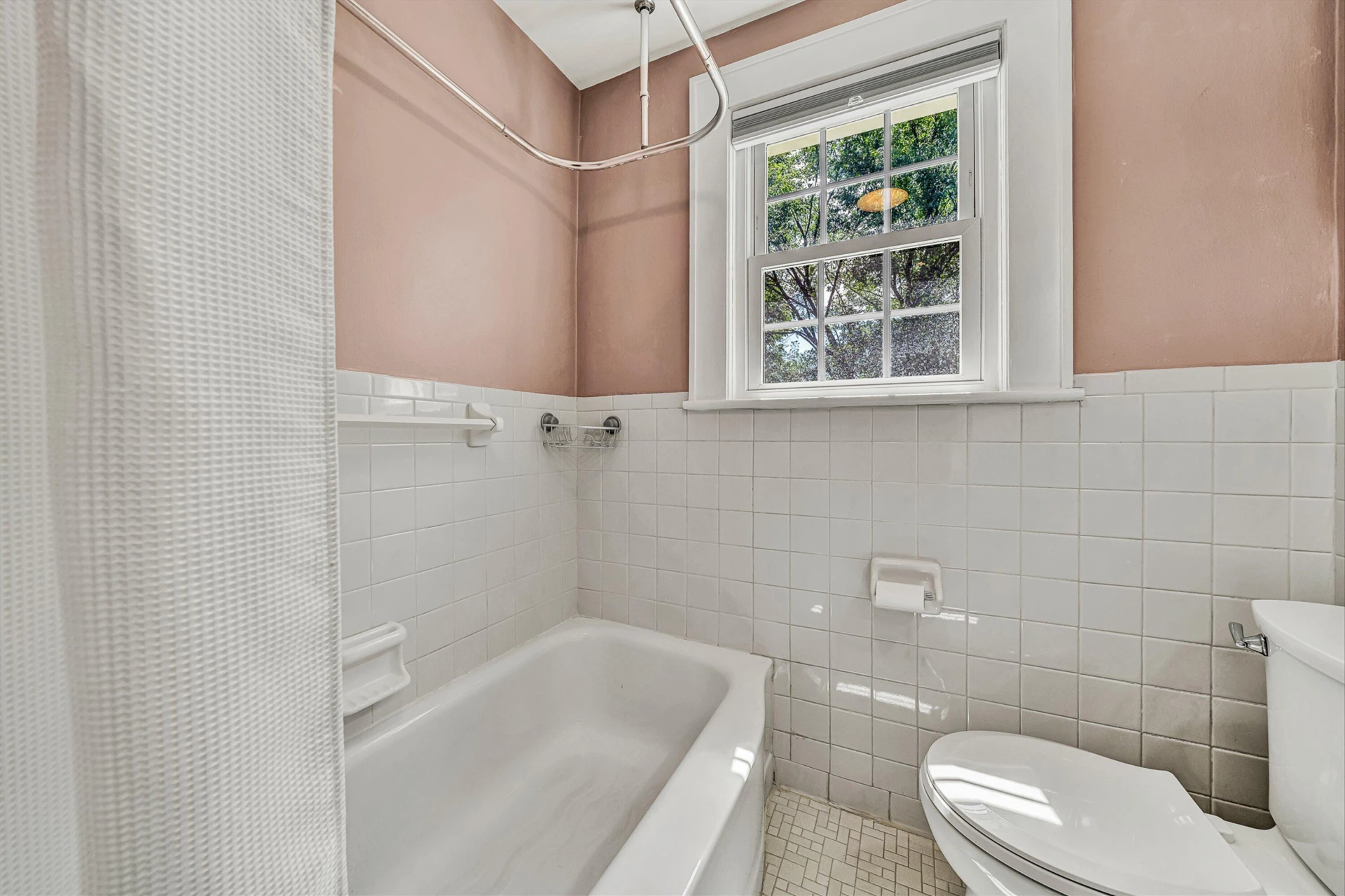 424 Goodwin AVE - Photo 18