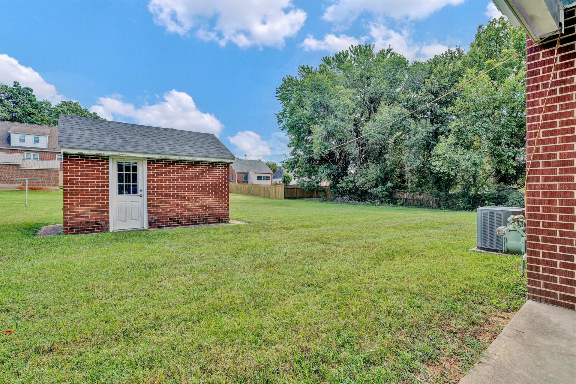 424 Goodwin AVE - Photo 30