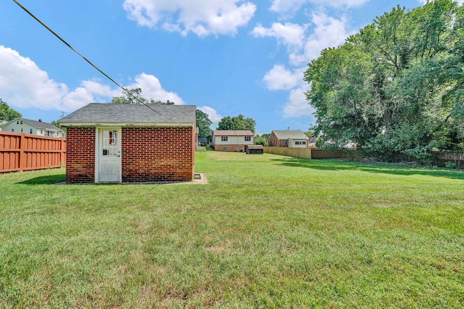 424 Goodwin AVE - Photo 32