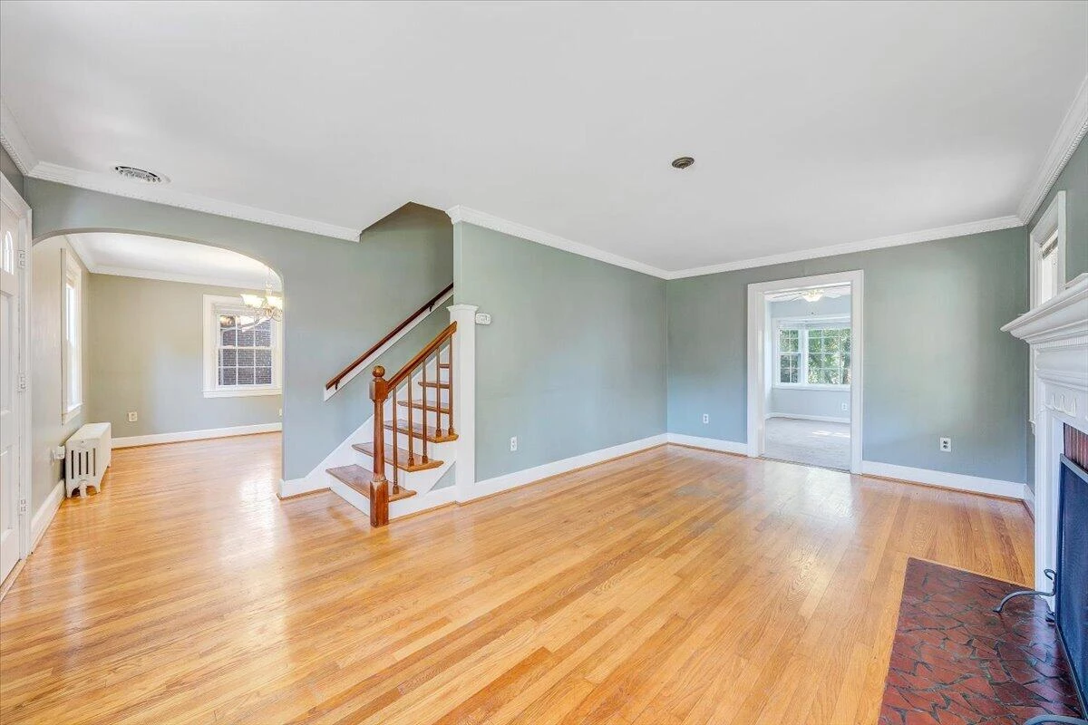 2319 Laburnum AVE SW - Photo 5