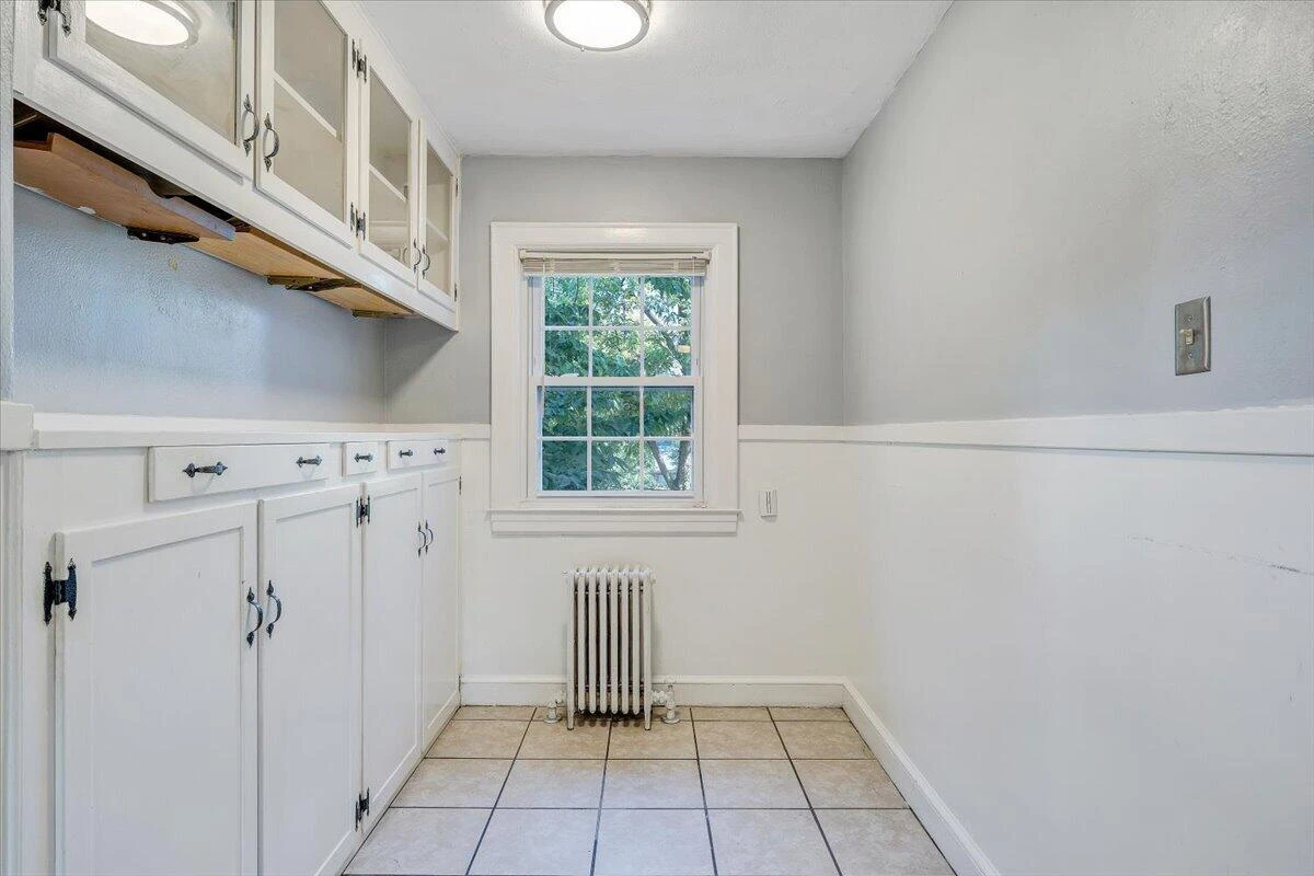 2319 Laburnum AVE SW - Photo 10