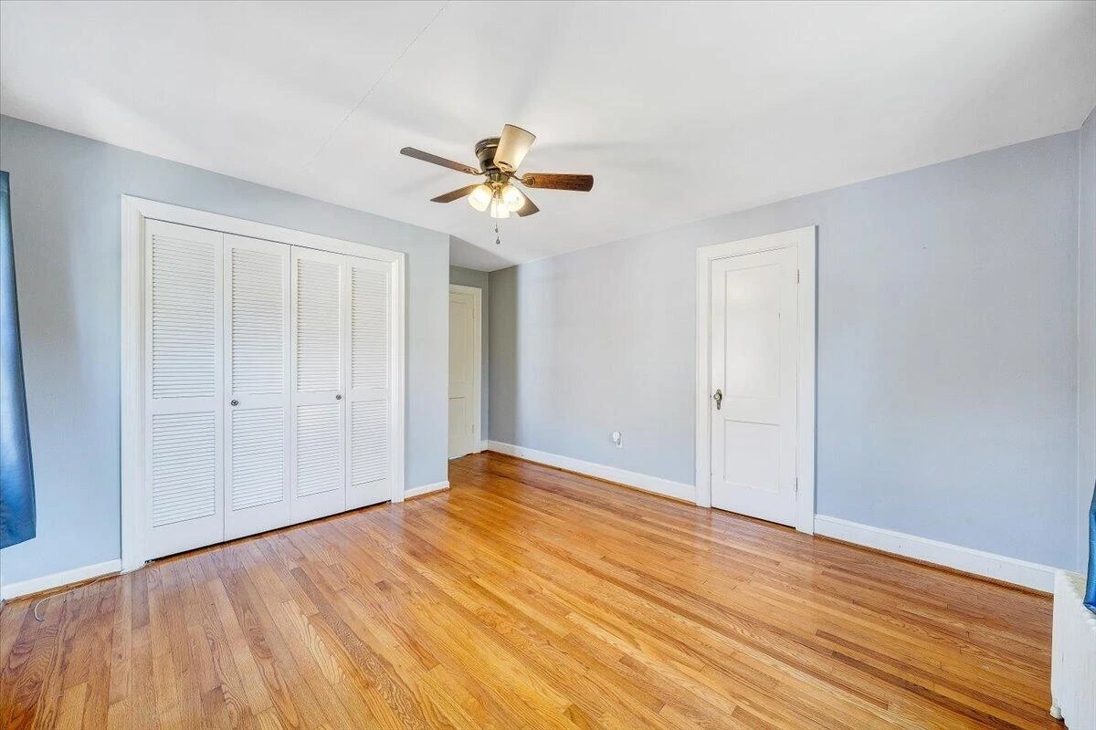 2319 Laburnum AVE SW - Photo 19