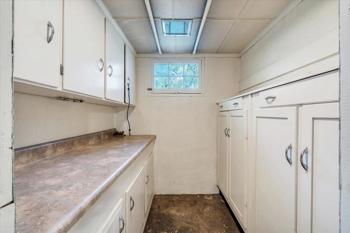 2319 Laburnum AVE SW - Photo 25
