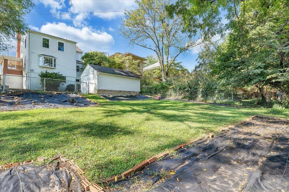 2319 Laburnum AVE SW - Photo 28