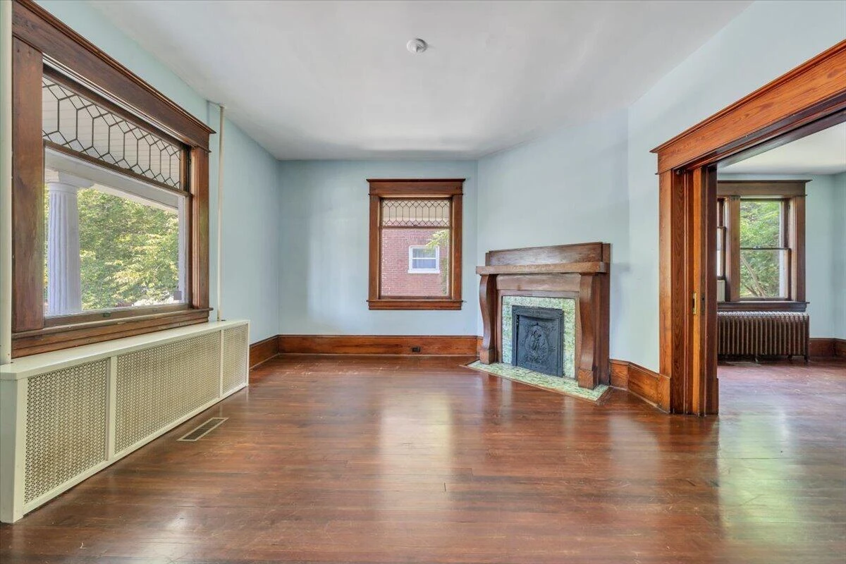 1412 Maple AVE SW - Photo 10