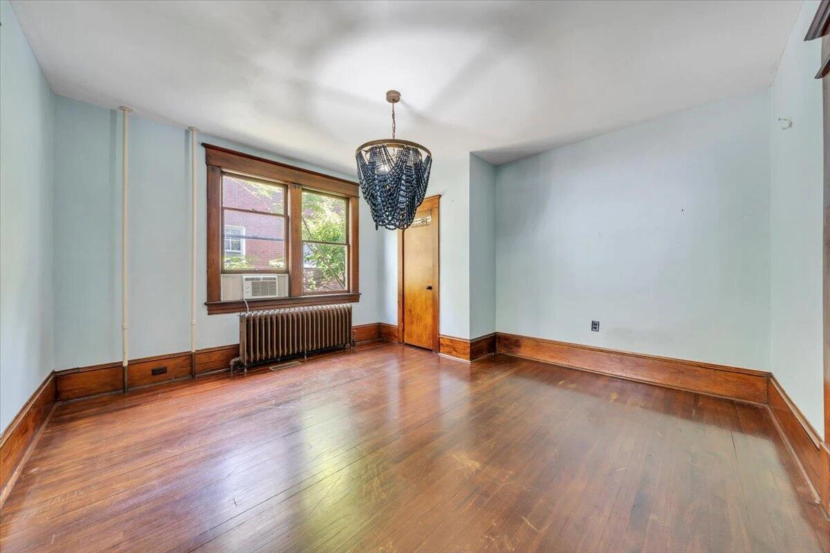 1412 Maple AVE SW - Photo 11