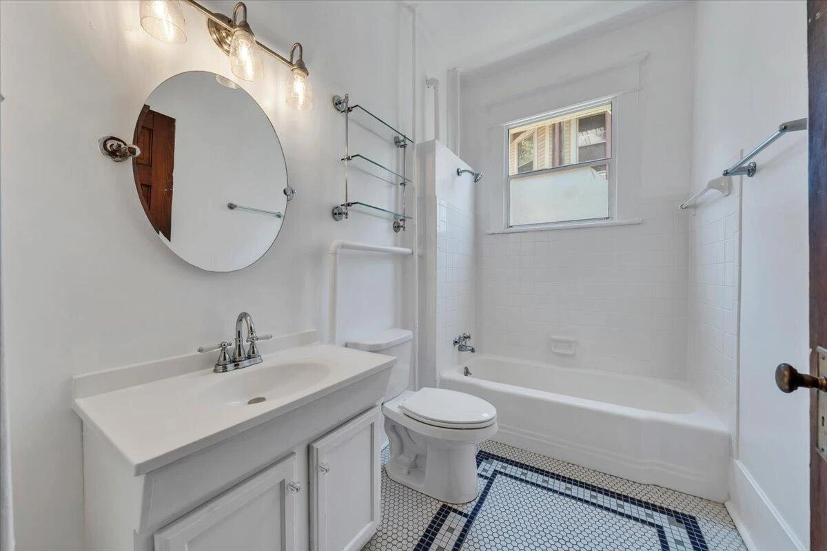 1412 Maple AVE SW - Photo 18